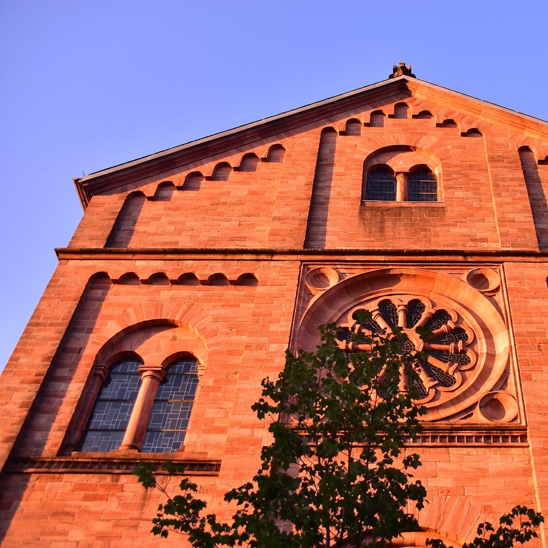 Restaurant "Römisch-Katholische Stadtpfarrkirche St. Michael" in Homburg