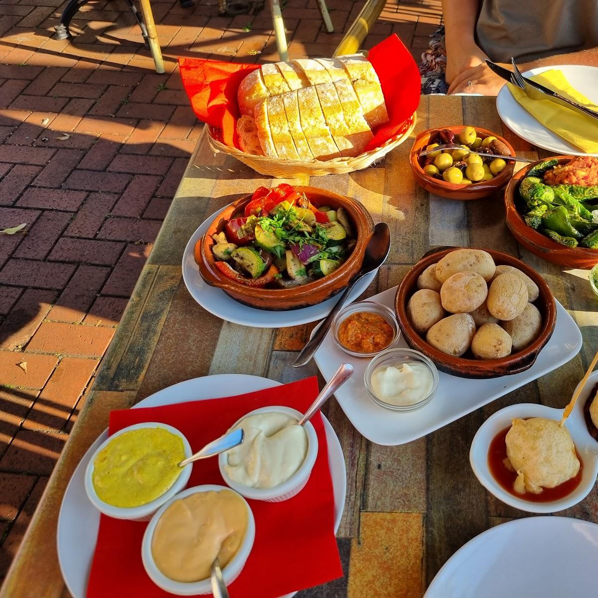 Restaurant "La Tapa Guapa" in Kamen