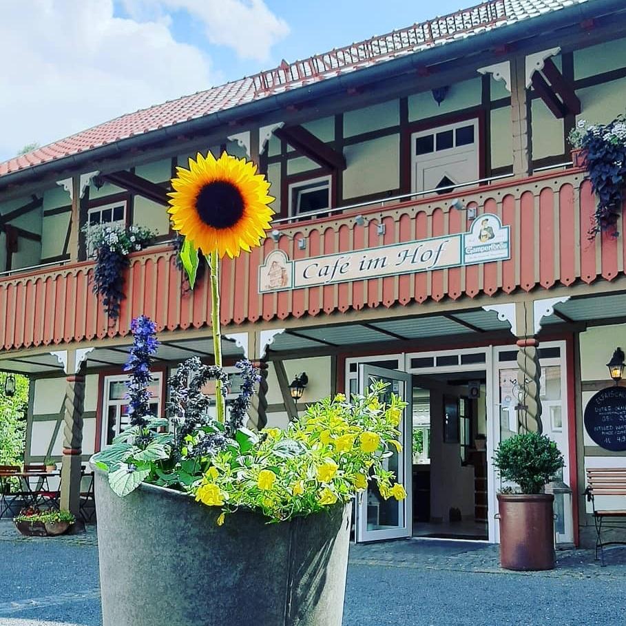 Restaurant "Café im Hof" in Straufhain