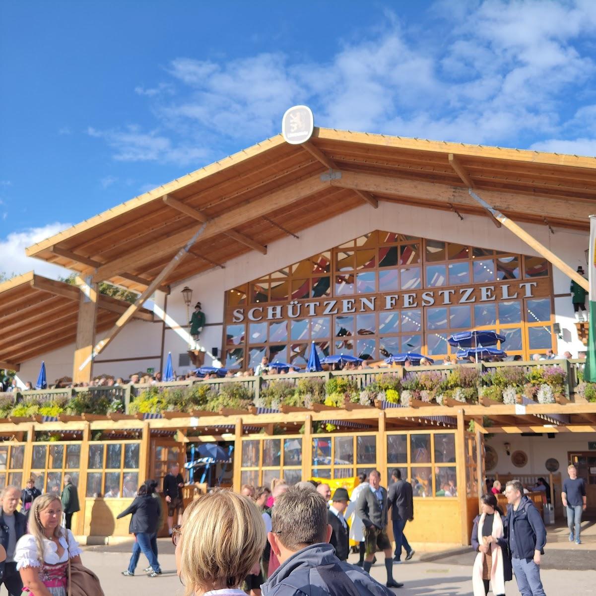 Restaurant "Schützen-Festzelt" in München