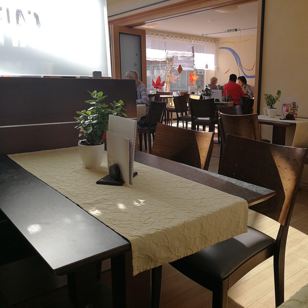 Restaurant "Bäckerei Konditorei Café Spring Inh. Lisa-Marie Spring" in Zusmarshausen