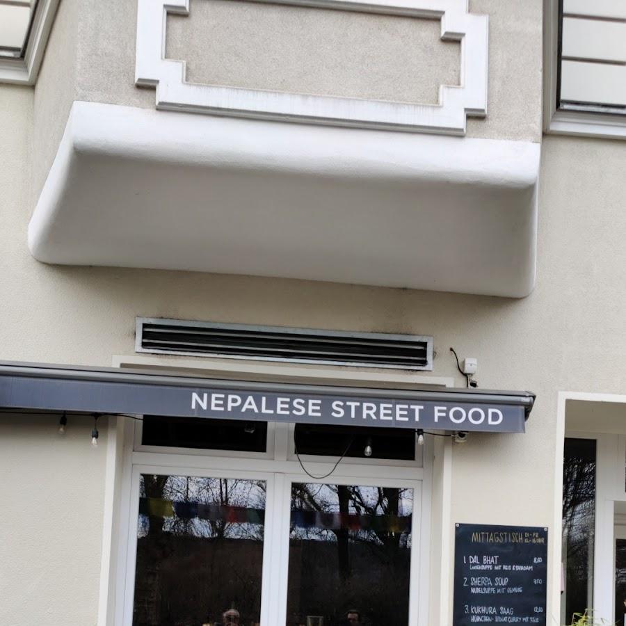 Restaurant "Holy Everest" in Berlin