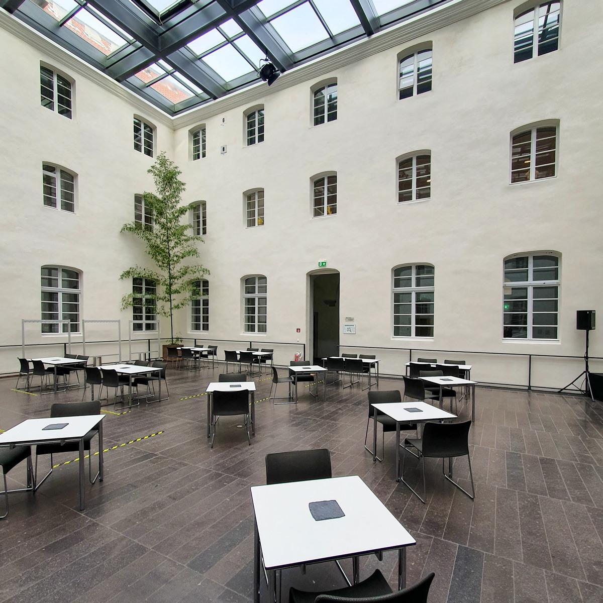 Restaurant "Bistro im Maxhaus" in Düsseldorf