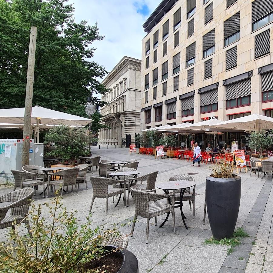 Restaurant "Cafe Extrablatt  Georgsplatz" in Hannover