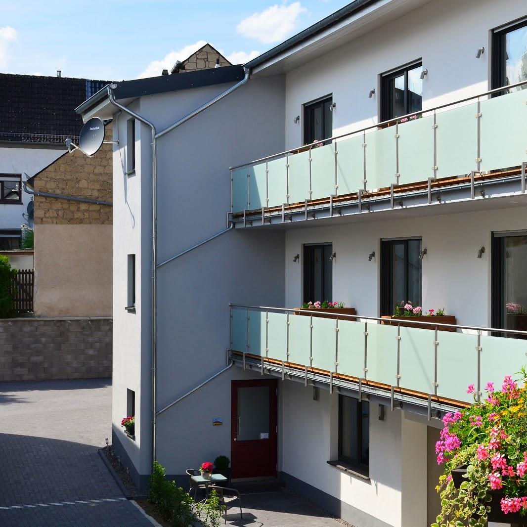 Restaurant "Gästehaus Am Hochsimmer" in Ettringen