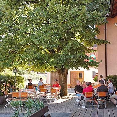 Restaurant "Landgasthaus  Zum stillen Bächlein  | Stilvolle Speisen und Gästezimmer im Hammerbachtal" in Offenhausen