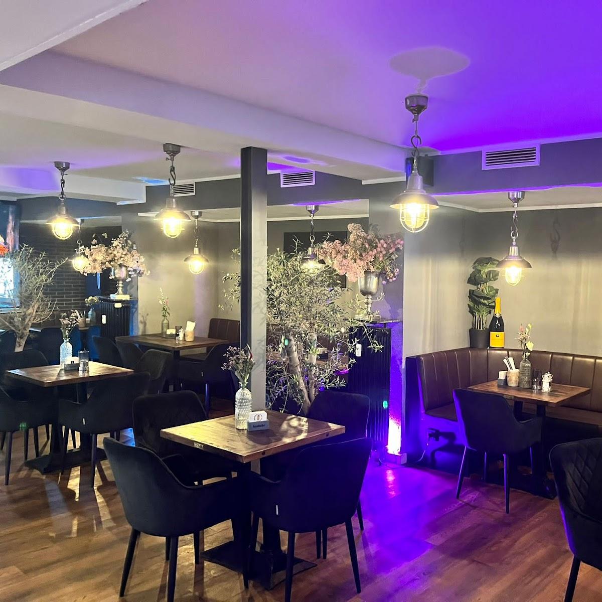 Restaurant "ZumTreppchen | Restaurant, Kegelbahn & Biergarten" in Bonn