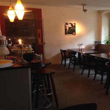 Restaurant "GLAUBE LIEBE HOFFNUNG" in Berlin