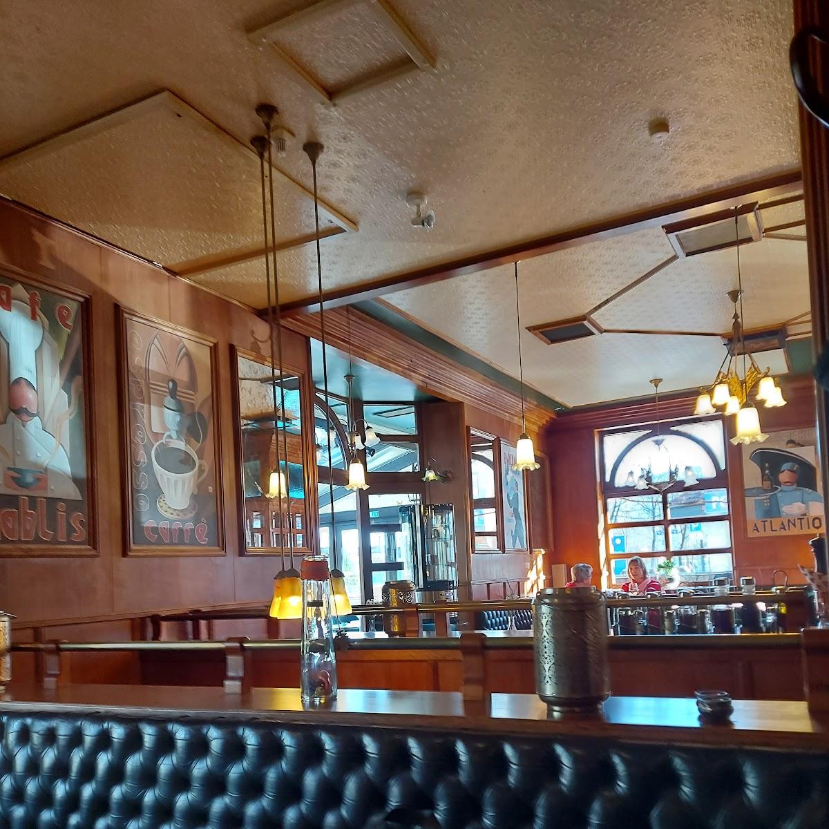 Restaurant "Café Chablis" in Waldkraiburg