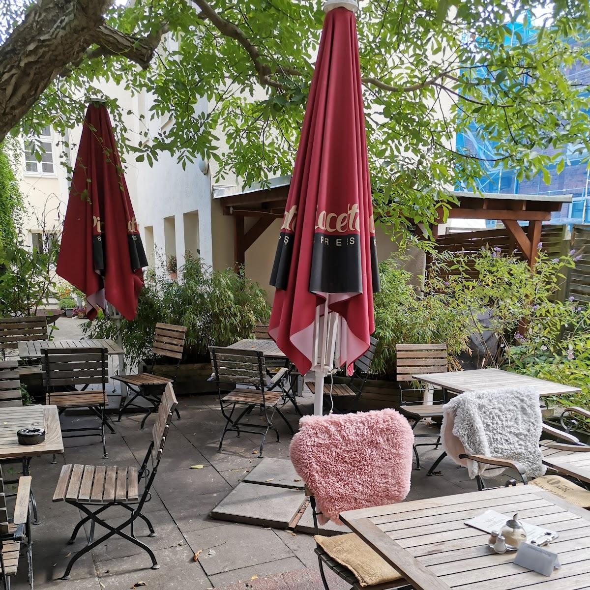 Restaurant "Café Glücklich" in Wismar