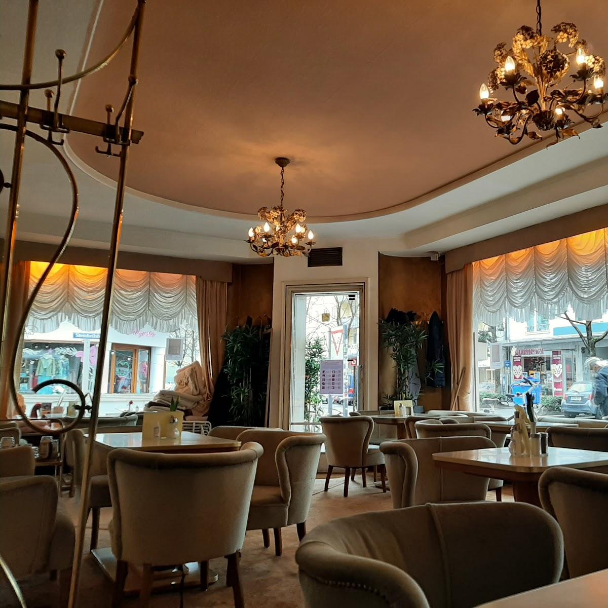 Restaurant "Café Jasmin" in München