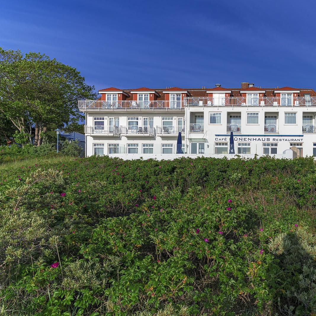 Restaurant "Strandhotel Dünenhaus" in Breege