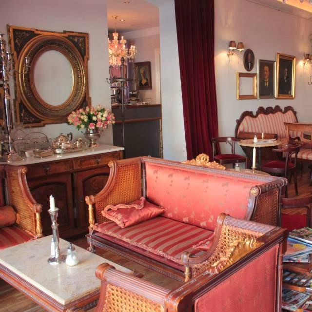 Restaurant "Café Kalwil" in Berlin