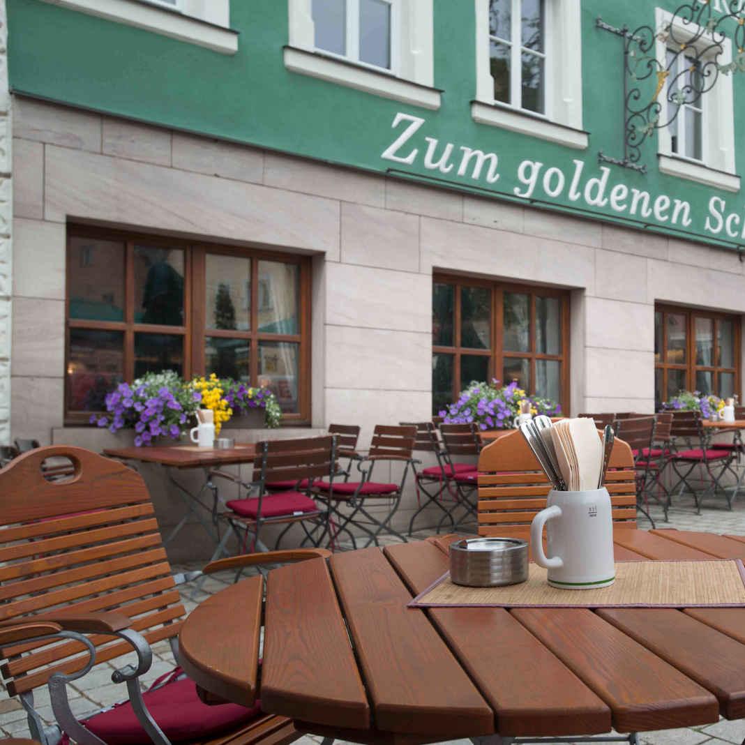 Restaurant "Zum goldenen Schwan Hr. Schnabel" in Roth