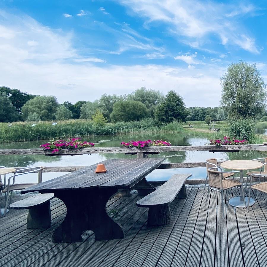 Restaurant "Müritzfischer Fischers Land Boek (Fischer- und Angelhof Bolter Schleuse)" in Rechlin