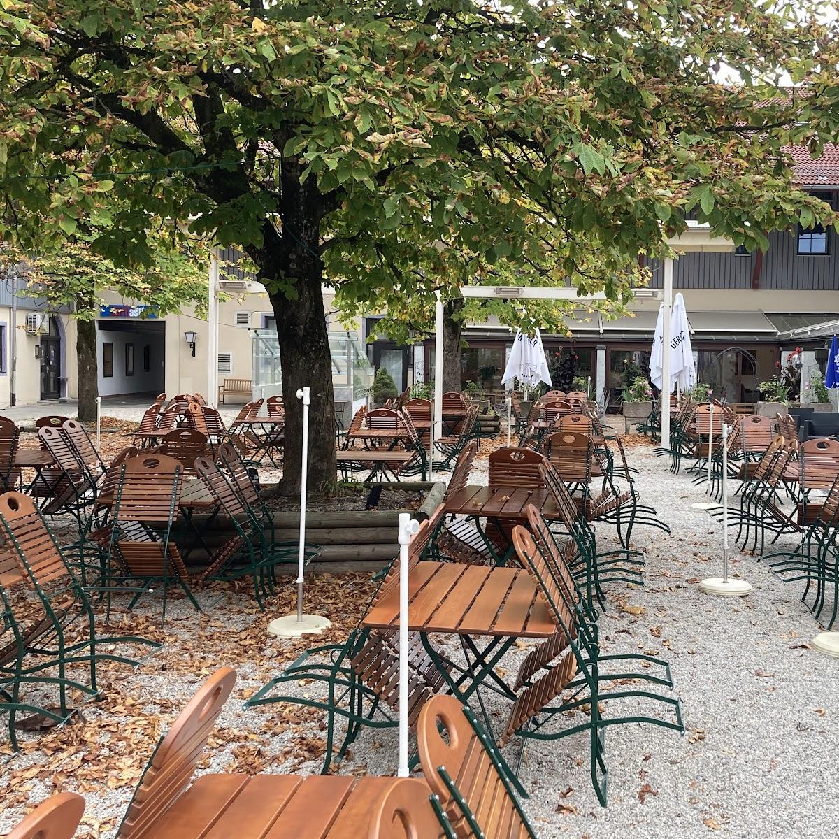 Restaurant "Postwirt" in Sauerlach