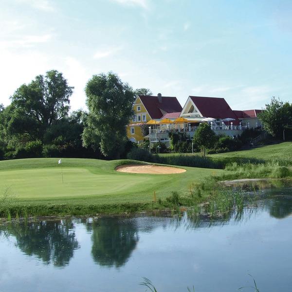 Restaurant "Karlshäuser Hof Golf Pforzheim" in Ölbronn-Dürrn