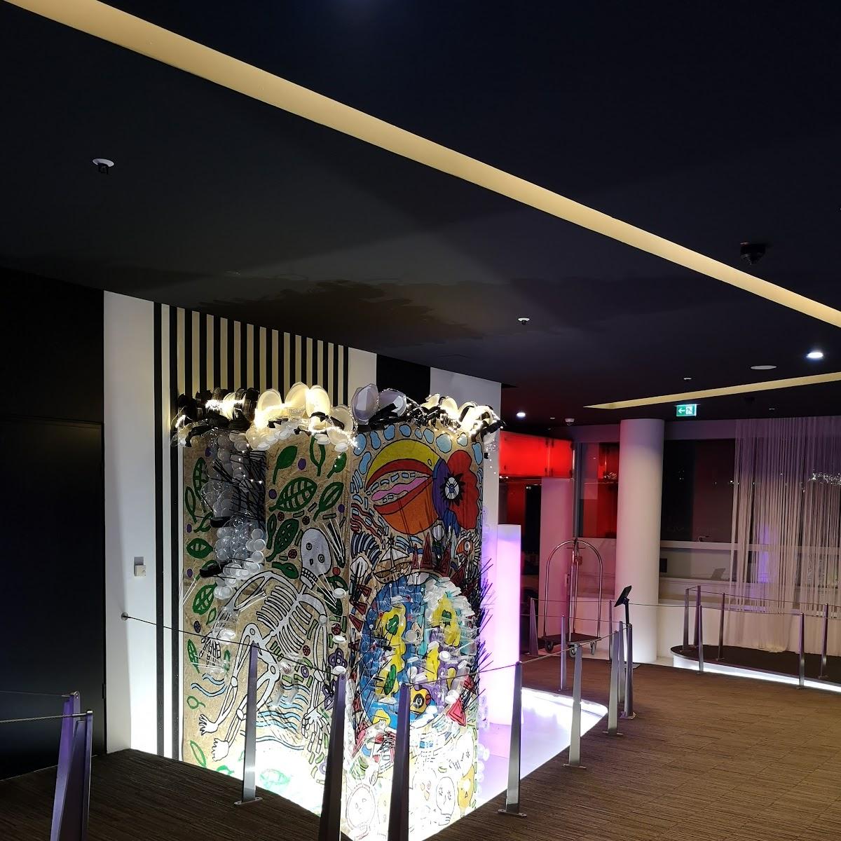 Restaurant "The VIEW Skylounge & Bar" in Düsseldorf