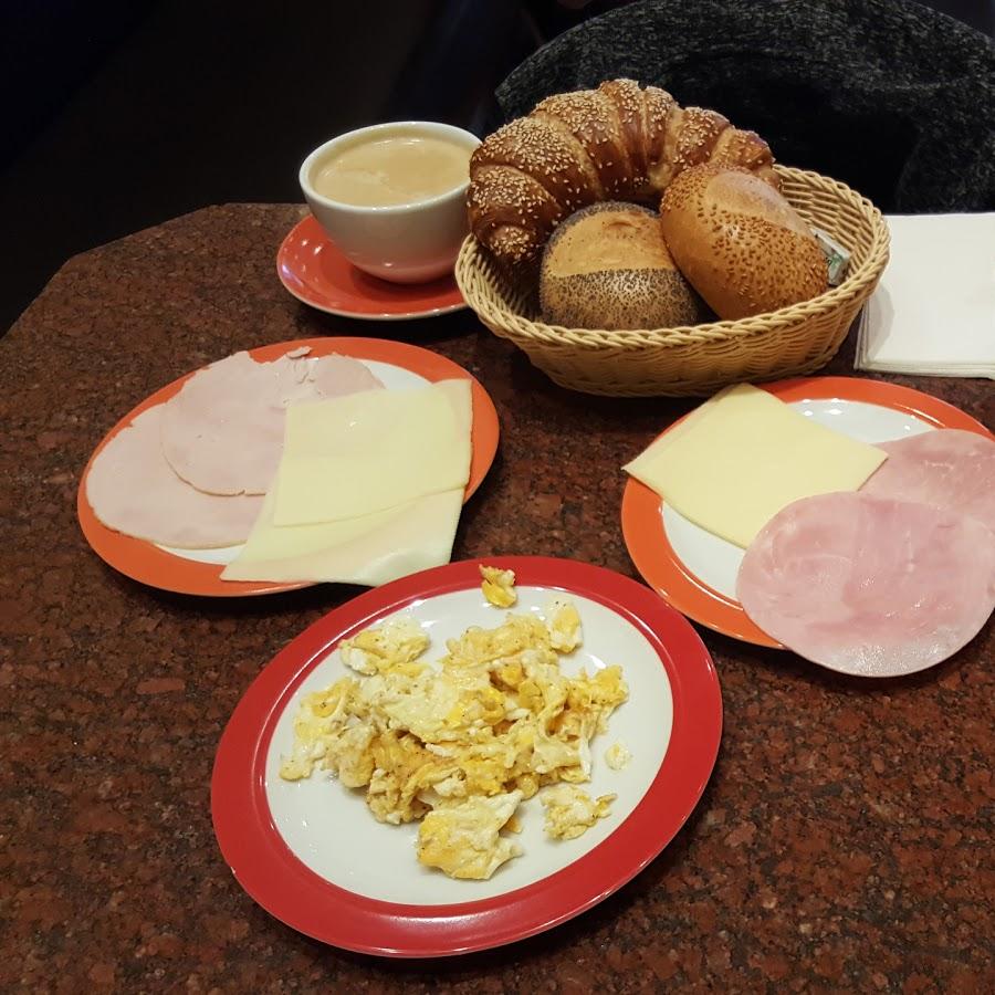 Restaurant "Café-Bäckerei Bauder" in Obertshausen