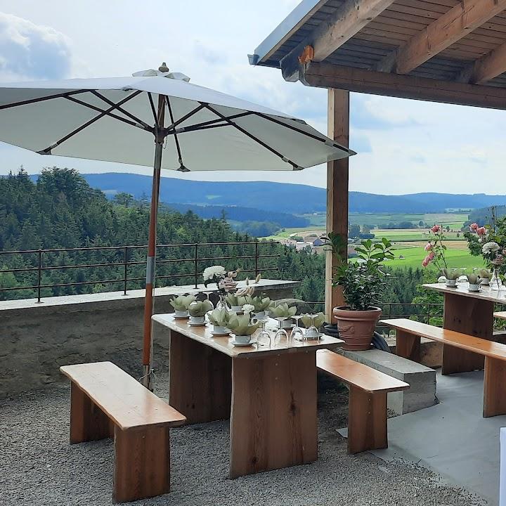 Restaurant "Schloss" in Guteneck