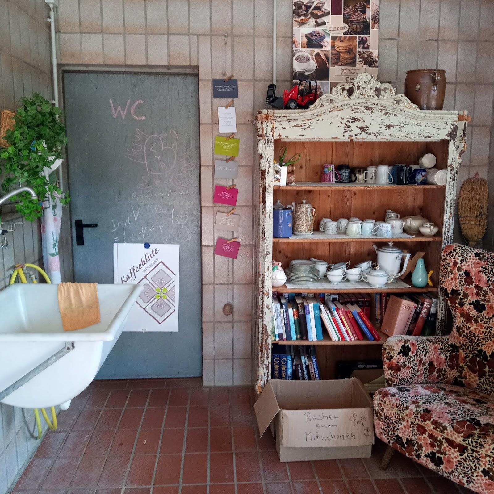 Restaurant "Kaffee -Café Pause -Selbstbedienung" in Gusborn