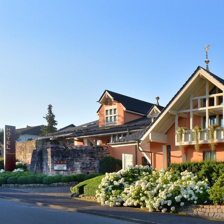 Restaurant "Hotel - Landhaushotel Hof Wasserkuppe" in Poppenhausen (Wasserkuppe)