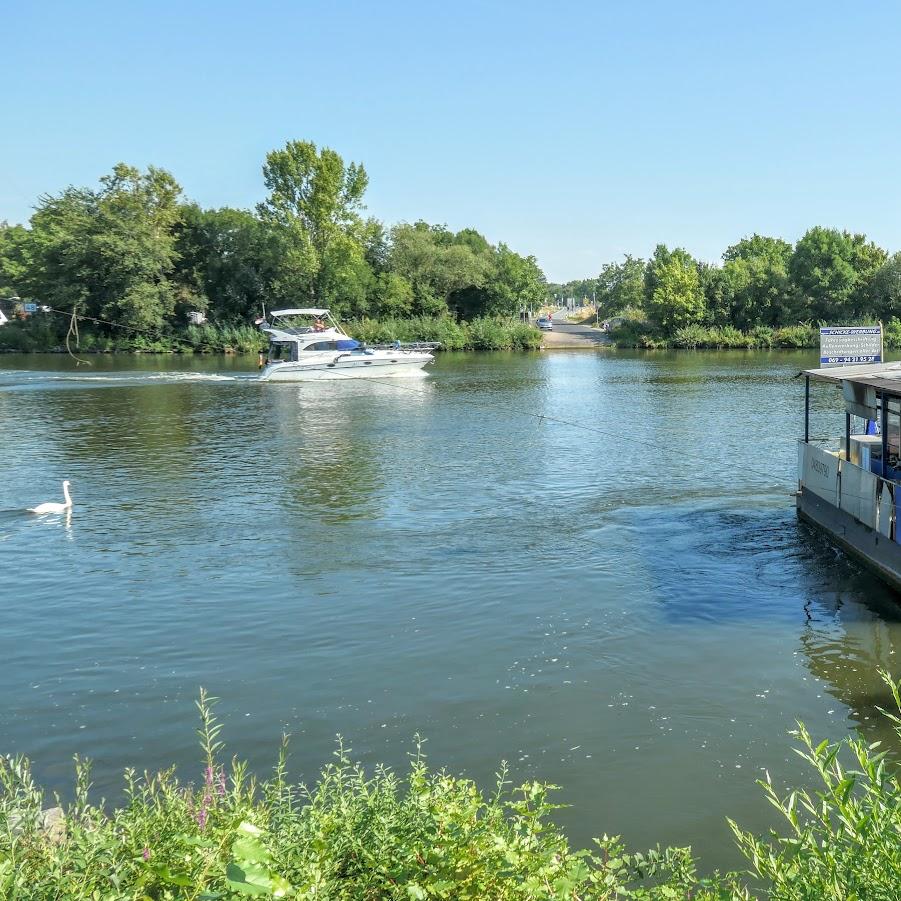 Restaurant "Rumpenheimer Fährbetrieb Hans Dill" in Offenbach am Main