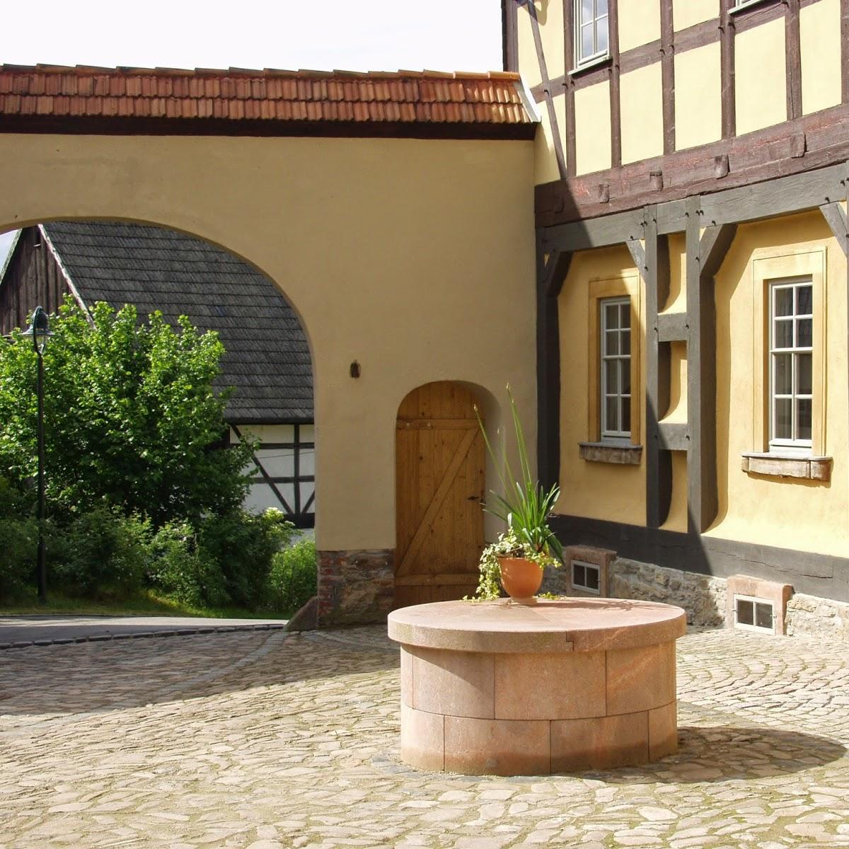 Restaurant "DENKMALHOF Schlagwitz" in Waldenburg