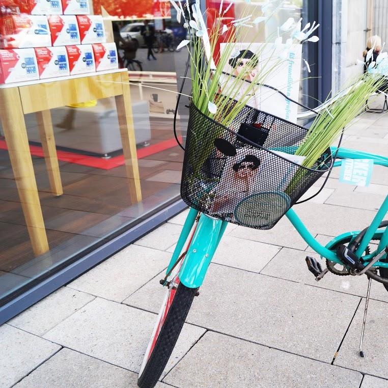 Restaurant "Café - Mit freundlichen Grüßen" in Hamburg