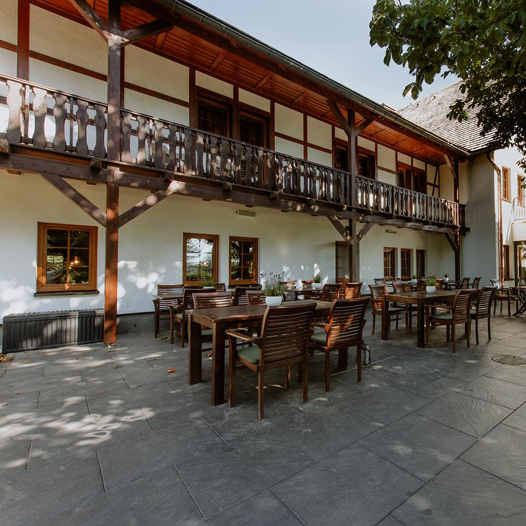 Restaurant "Waldhotel Kreuztanne" in Sayda