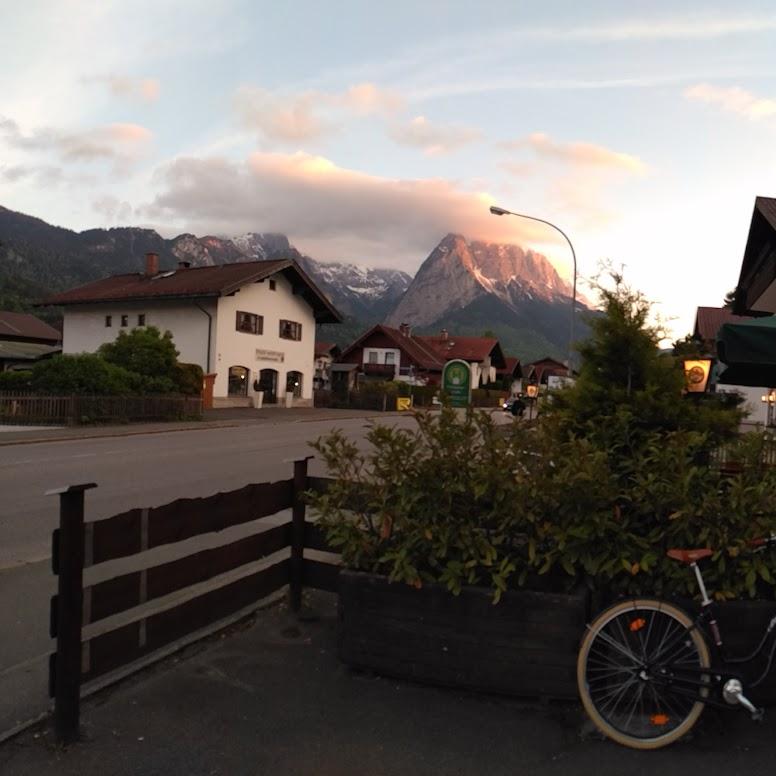 Restaurant "Local Cure" in Garmisch-Partenkirchen