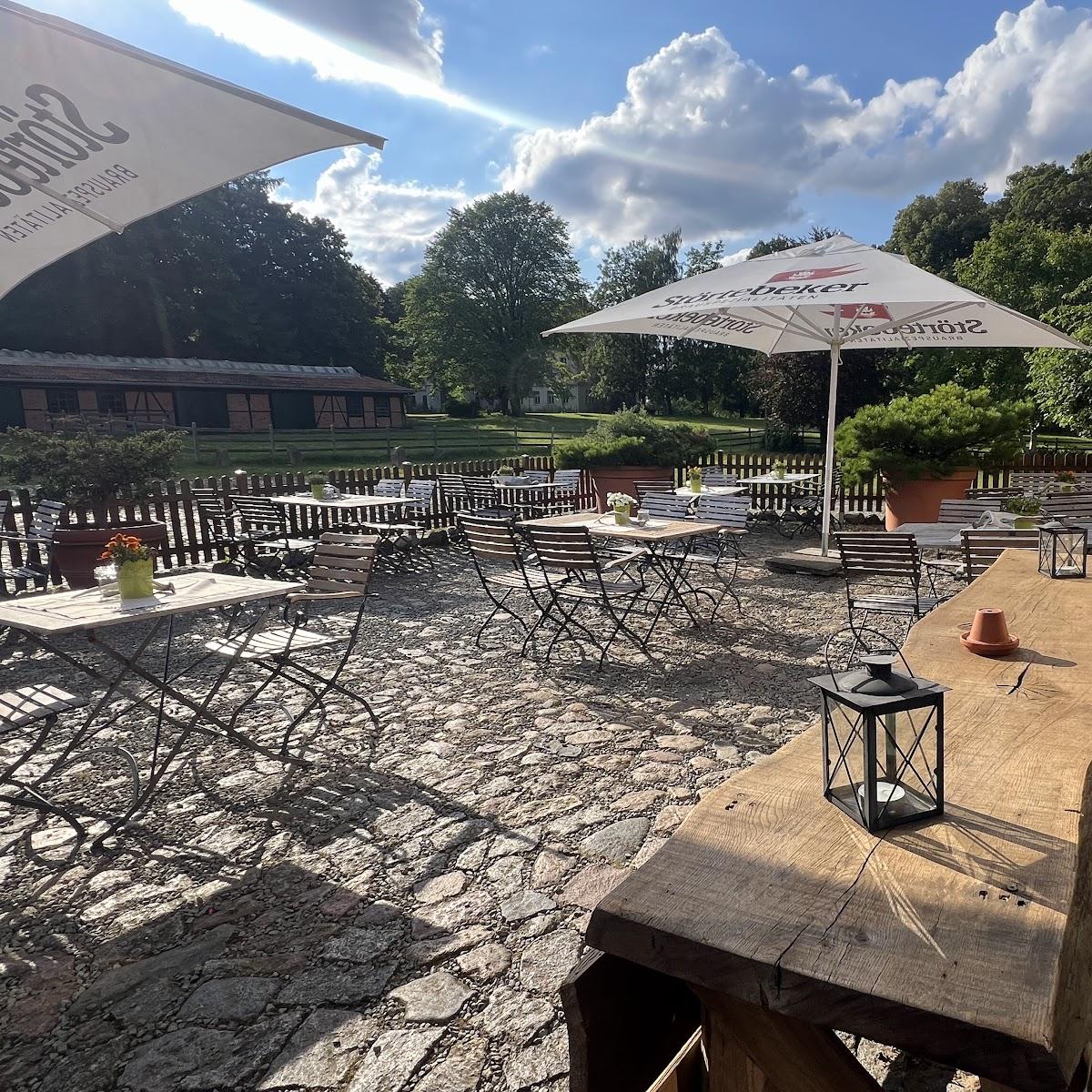 Restaurant "Schmiede 16 - Gut" in Grambow