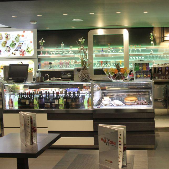 Restaurant "Eisdiele Bistro Manzini" in Osterhofen