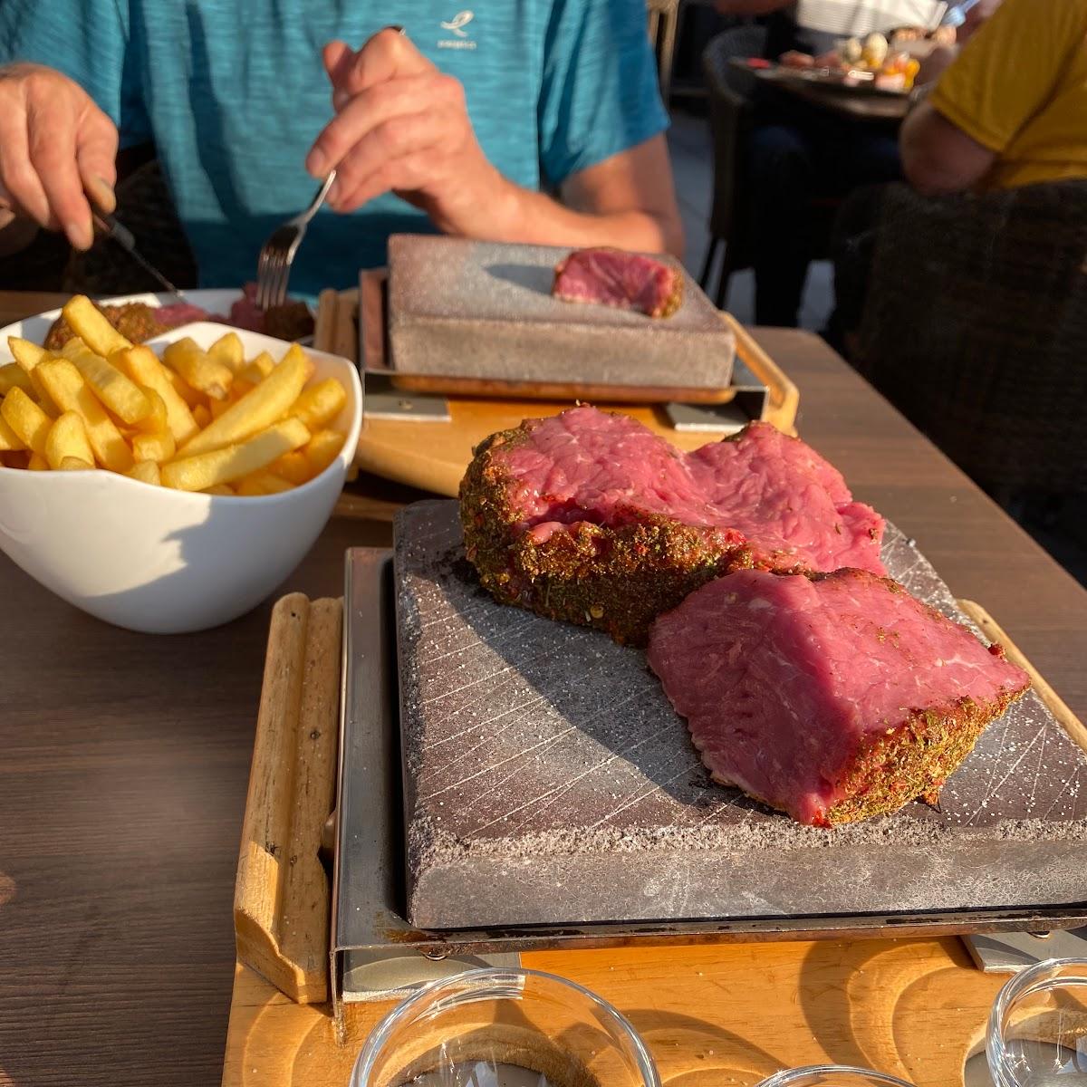 Restaurant "Zum heißen Stein" in Frechen