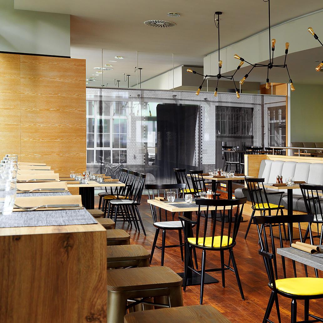 Restaurant "Kitchen & Bar at Courtyard" in Berlin
