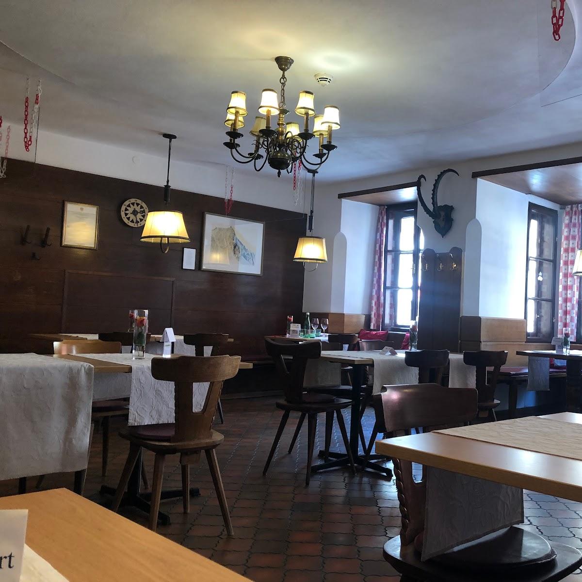 Restaurant "Hotel Restaurant Weinhaus Happ Fam. Furtner" in Innsbruck