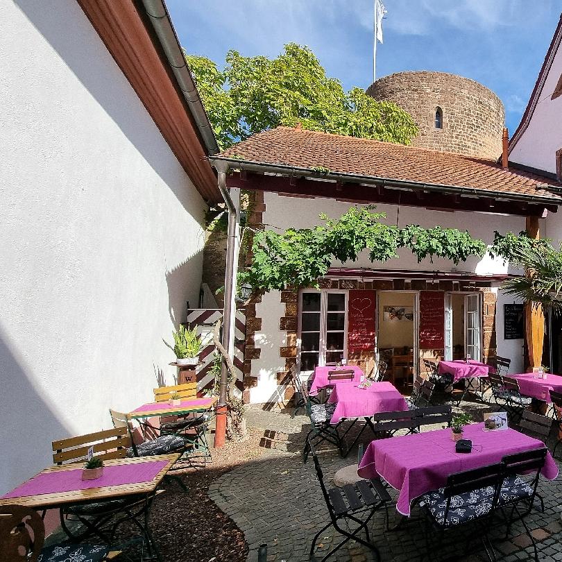 Restaurant "Landgasthaus Zum Engel" in Neuleiningen