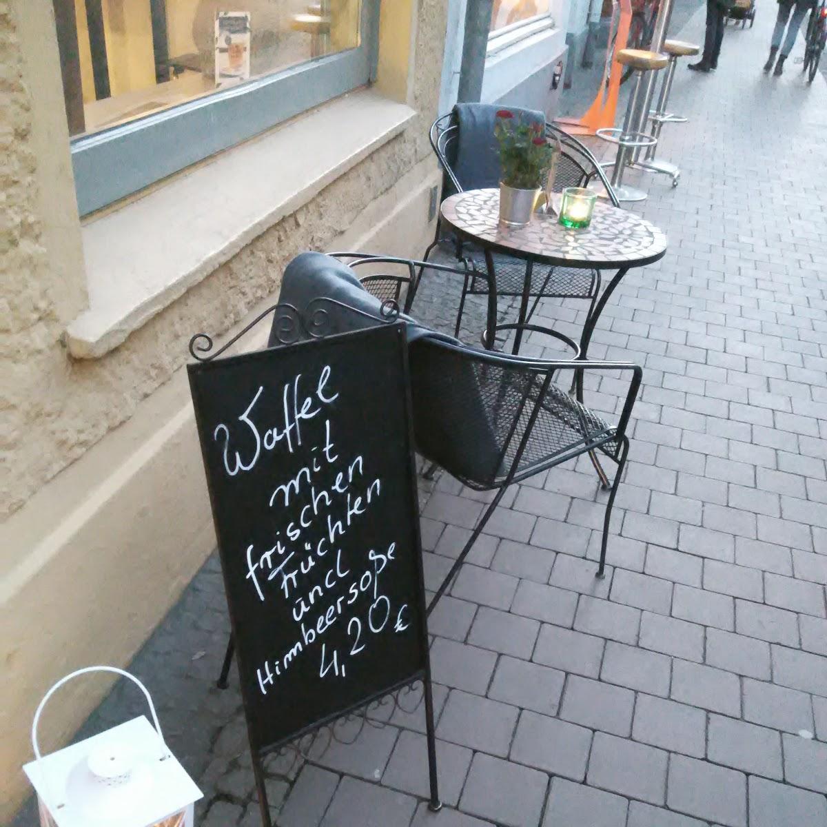 Restaurant "Kleines Waffelhaus" in Lübeck