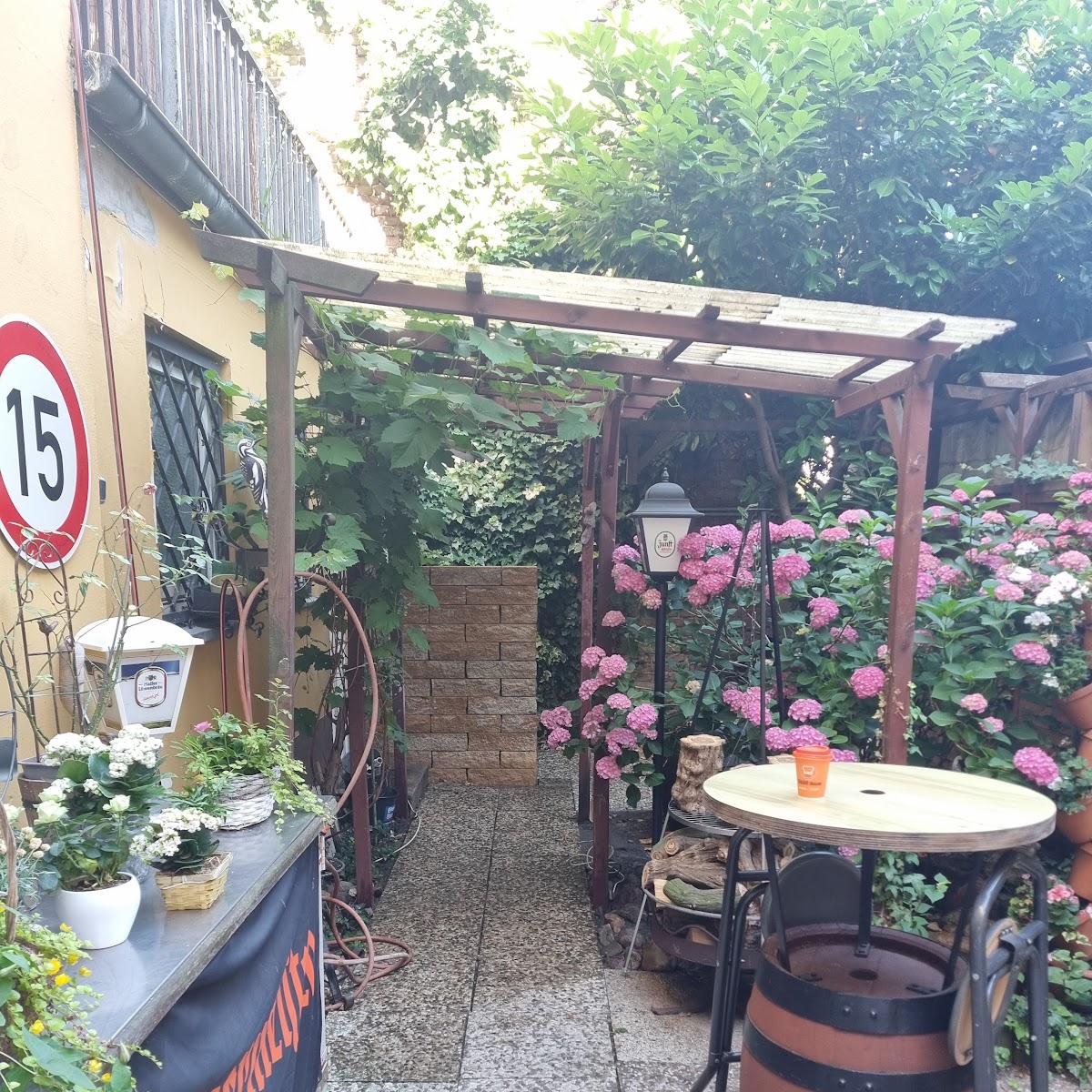 Restaurant "Zur Altstadt" in Berlin