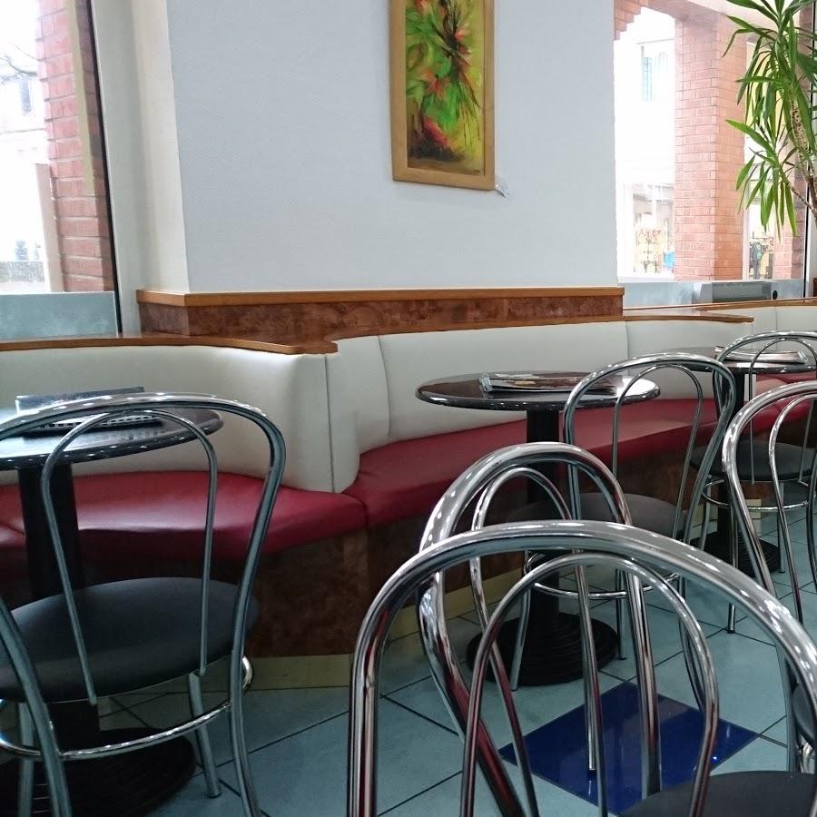 Restaurant "Eis-Café Boutique" in Dinslaken