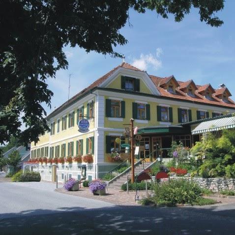 Restaurant "Wirtshaus Huber" in Markt Hartmannsdorf