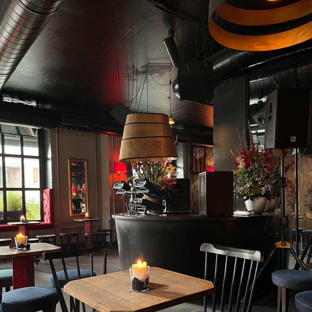 Restaurant "Neue Odessa Bar" in Berlin