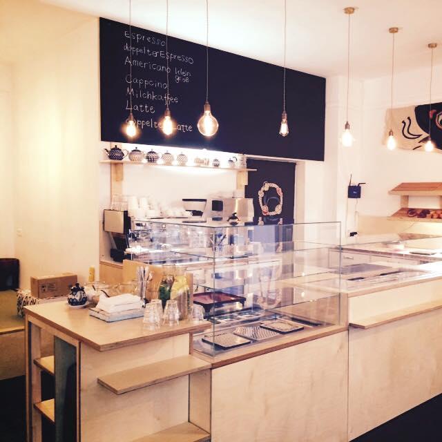 Restaurant "kame Japanische Bäckerei" in Berlin