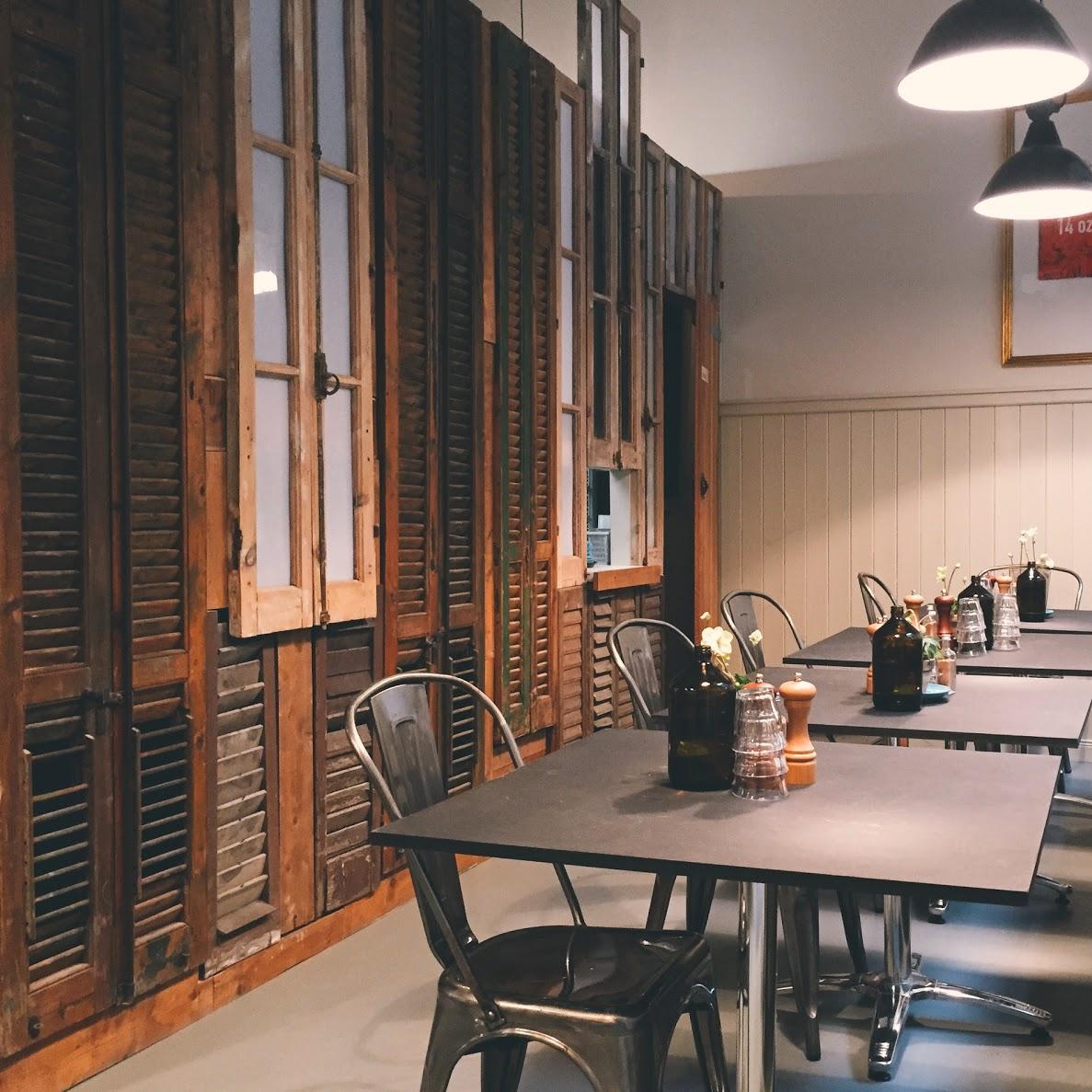 Restaurant "Father Carpenter" in Berlin