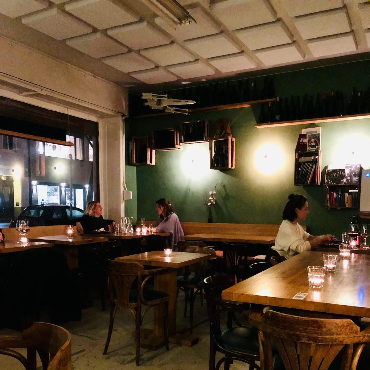 Restaurant "Weinverein Rote Insel" in Berlin