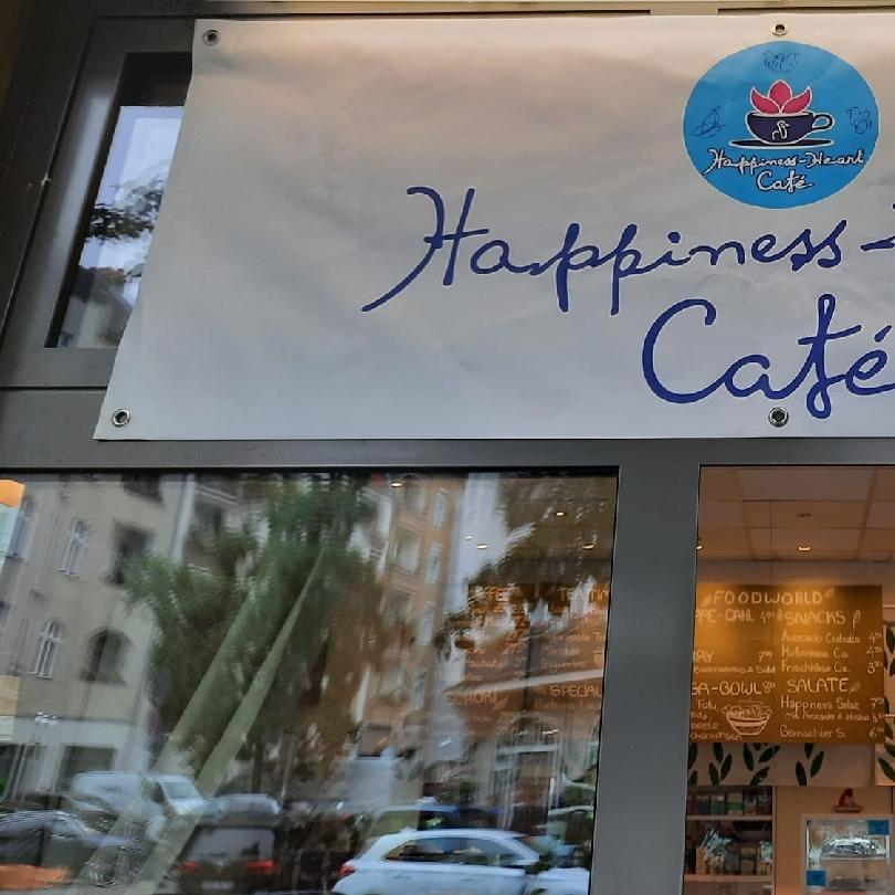 Restaurant "Happiness-Heart Café" in Berlin