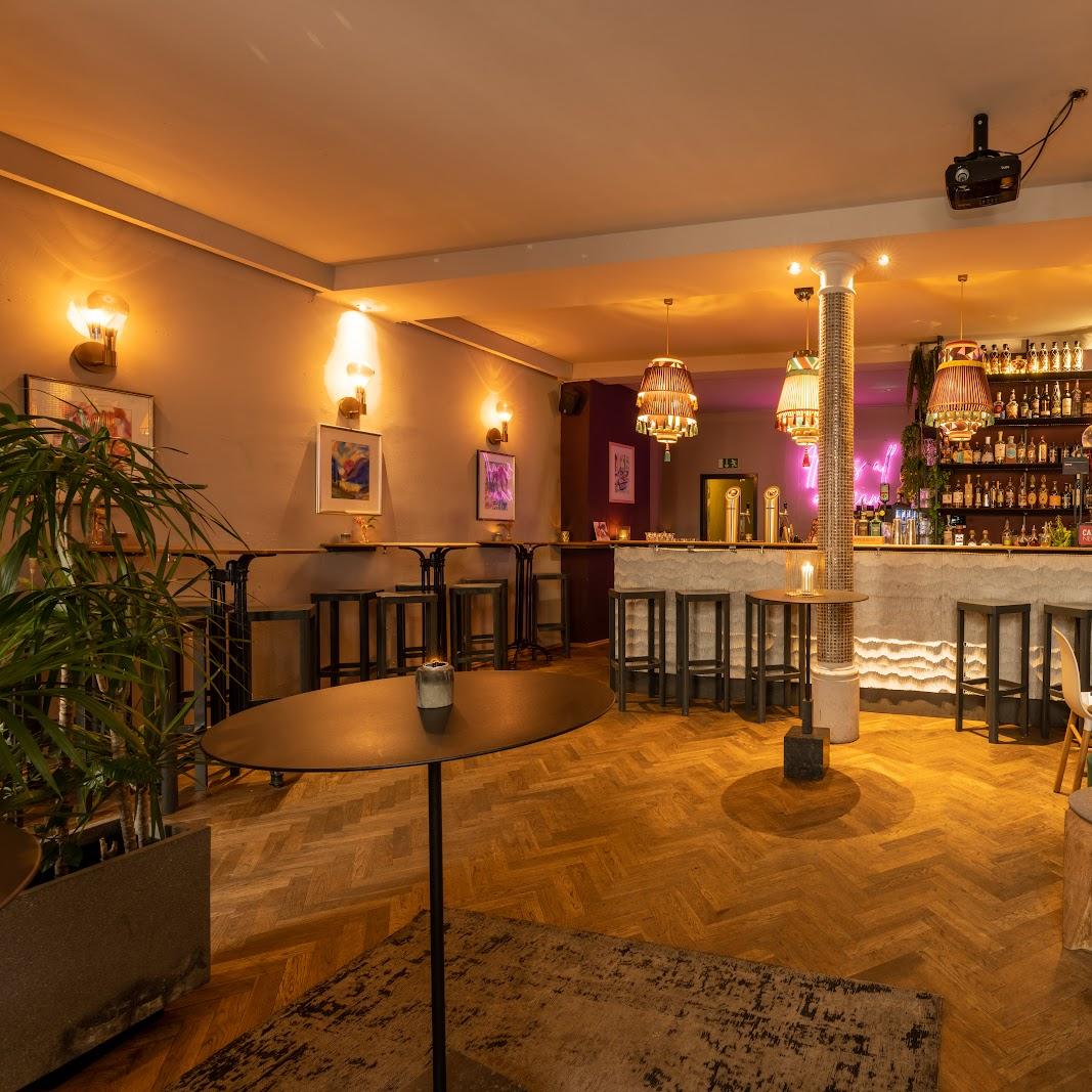 Restaurant "Goldamsel Bar" in München