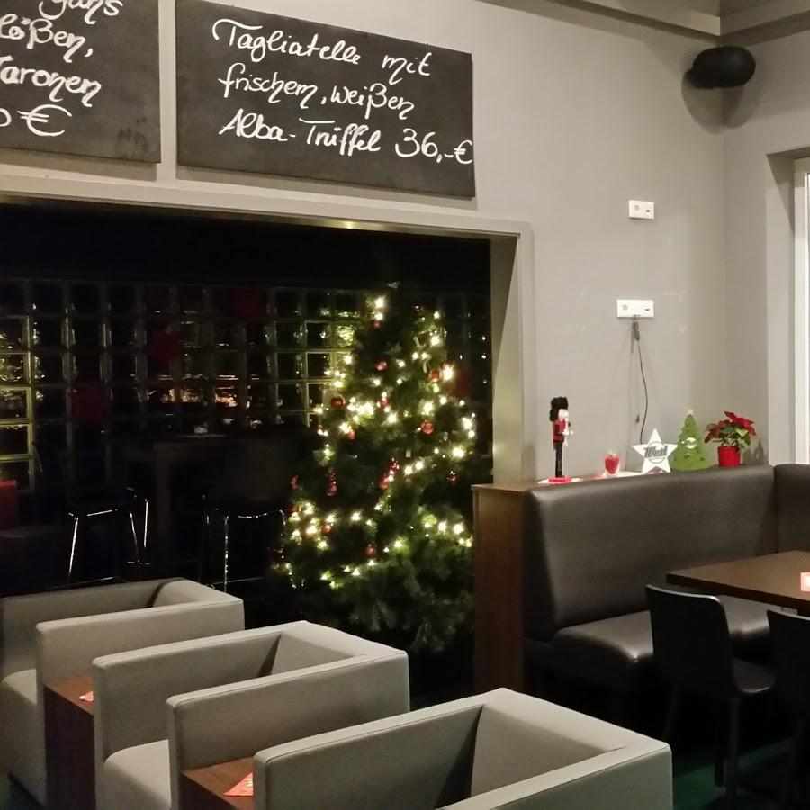 Restaurant "Musik- und Sportsbar West" in Düsseldorf