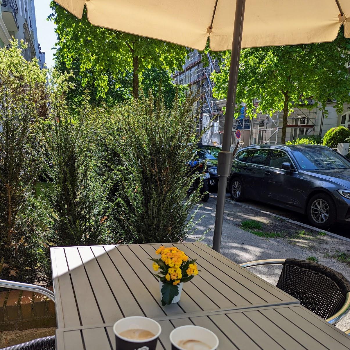 Restaurant "Flamingo Flower Sweet Coffee Bar" in Hamburg