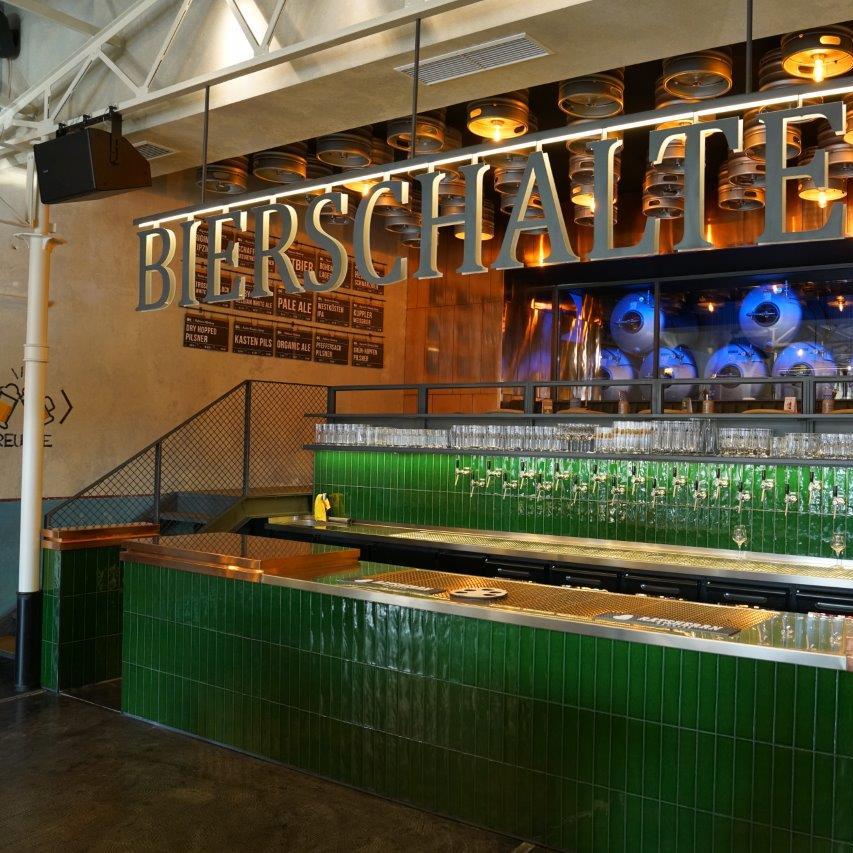 Restaurant "Dolden Mädel Braugasthaus" in Leipzig